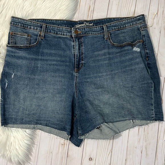 Universal Thread Pants - Universal Thread Shorts Size 26 W. NWOT
